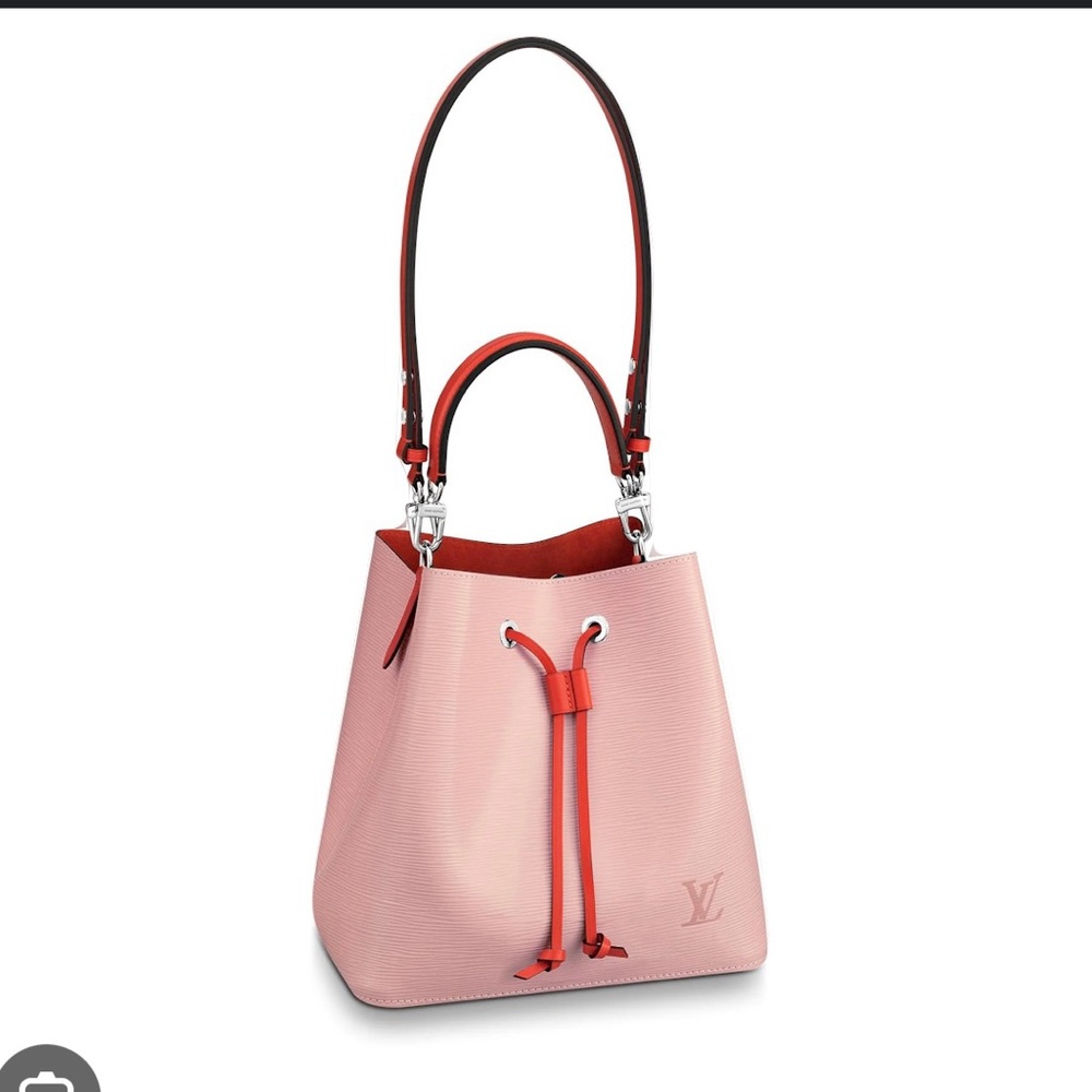 LOUIS VUITTON
Epi NeoNoe bb❤️